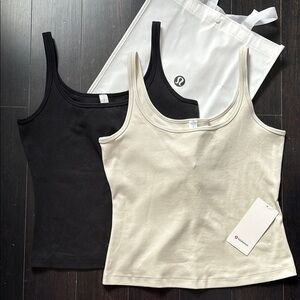 Lululemon tanks